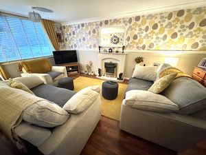 Photo 8- click for photo gallery